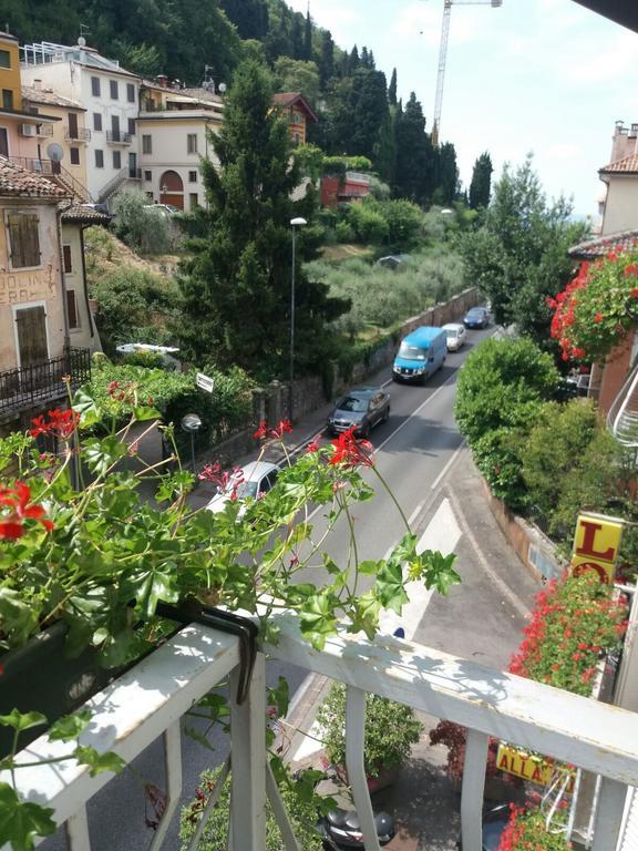 Albergo Alla Rocca Garda  Exterior photo